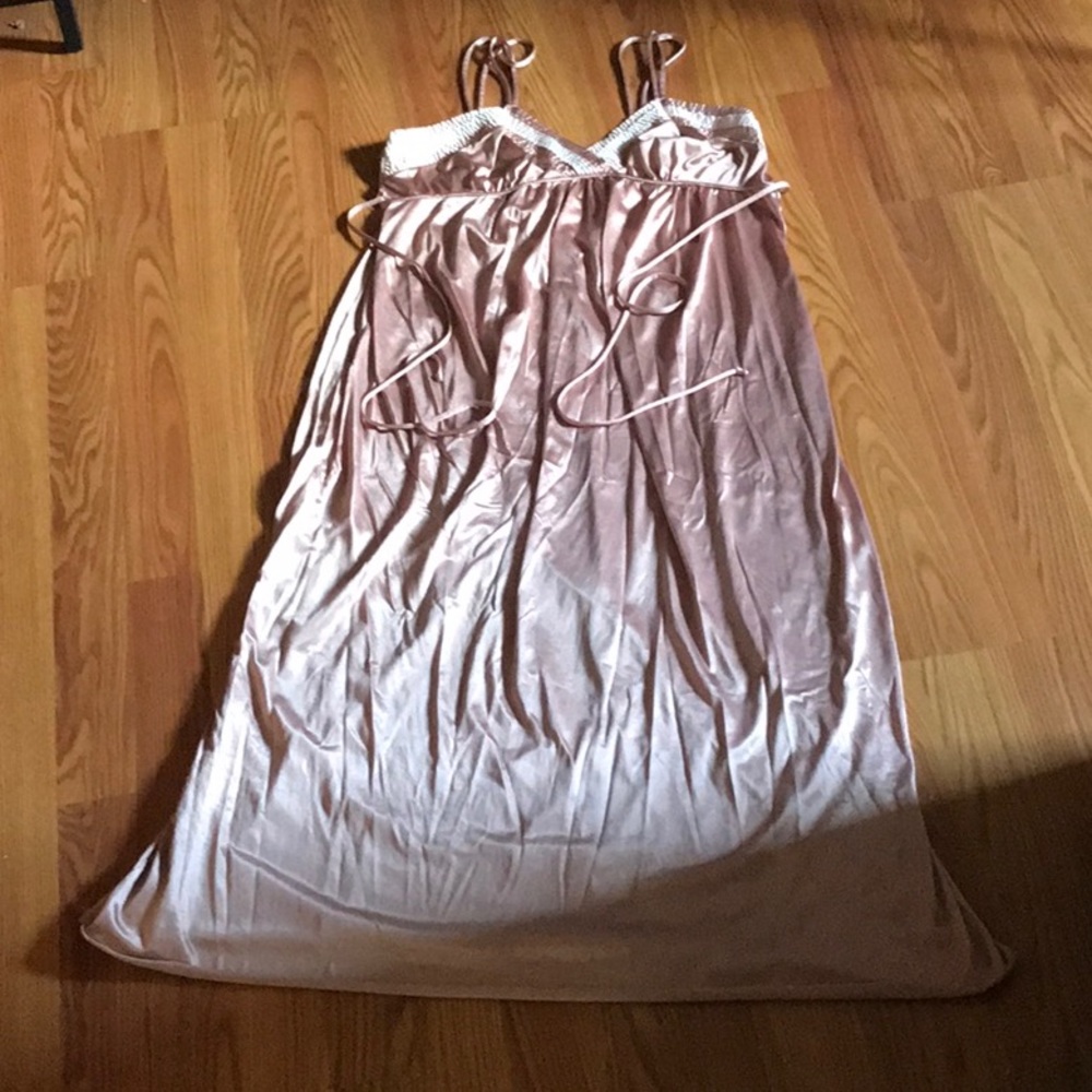 Vintage Long gown Lingerie in Dusty Rose 54” long sz L elegant USA  (*87)